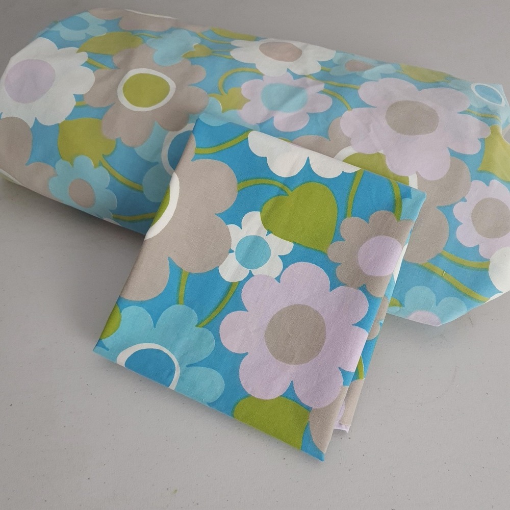 Vntg Floral Fitted Sheet and Pillowcase Blue Green Mod Flower Power Retro Twin